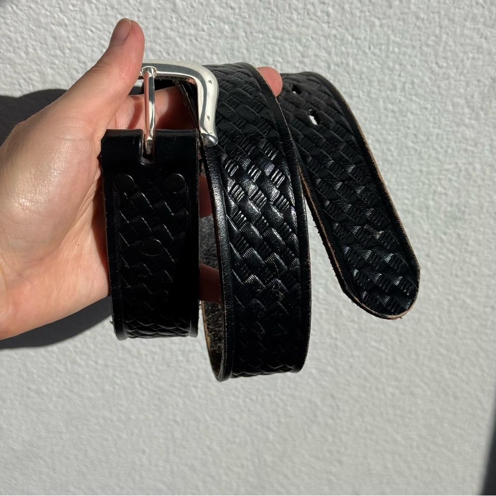 Vintage Genuine Leather Basketweave Embossed Belt Black Size 28/70 Western